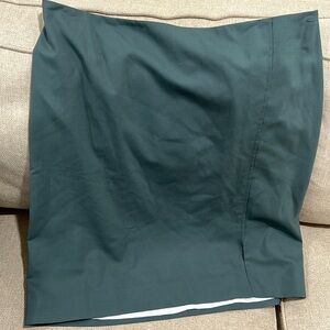 M.M. LaFleur Lined Pencil Skirt - Size +2 fits like a size 16